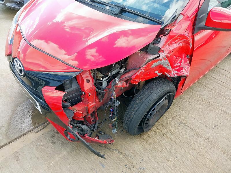 2017 TOYOTA AYGO X-PLAY VVT-I 