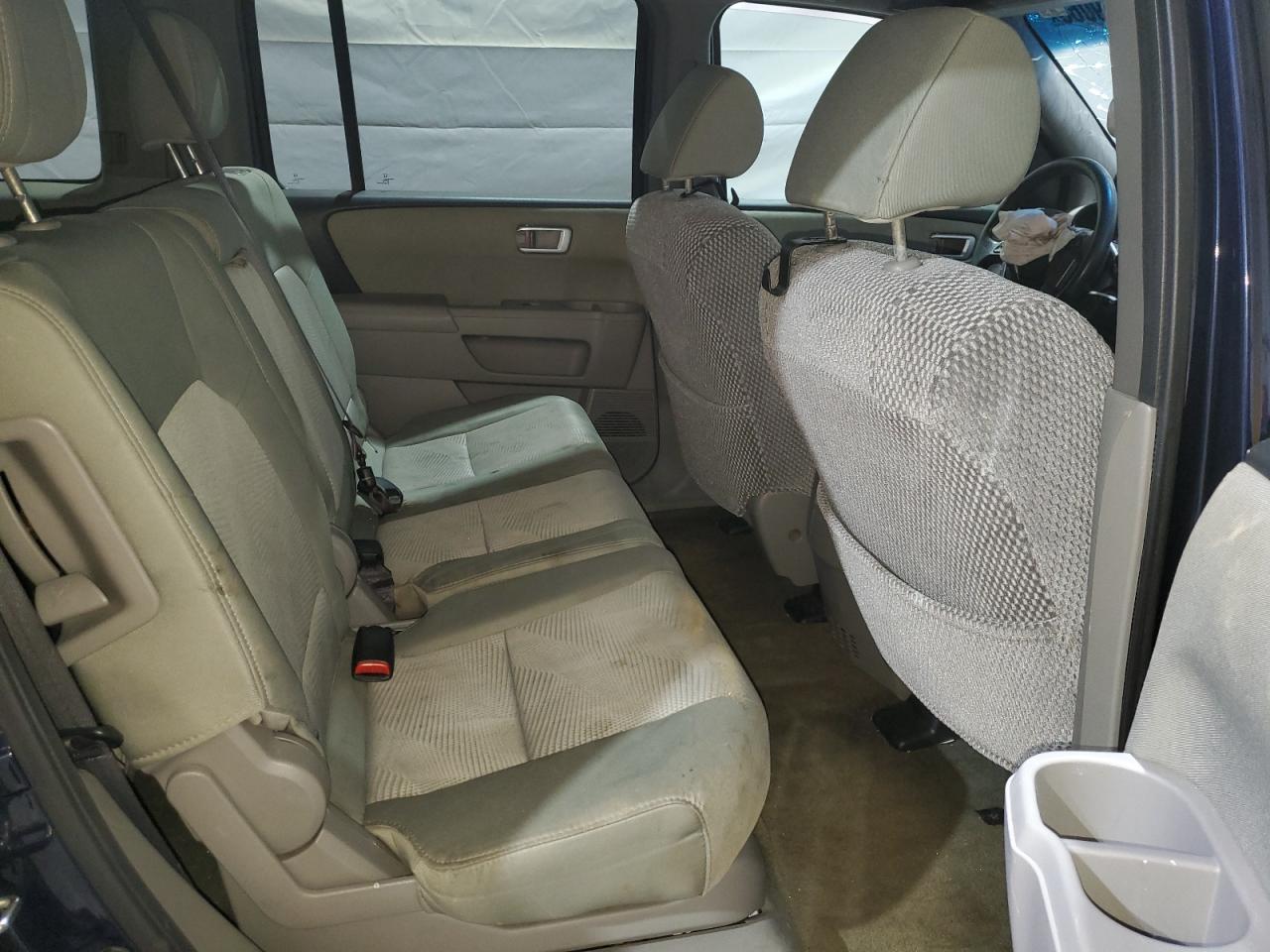 2014 Honda Pilot Lx VIN: 5FNYF4H2XEB030923 Lot: 70559065