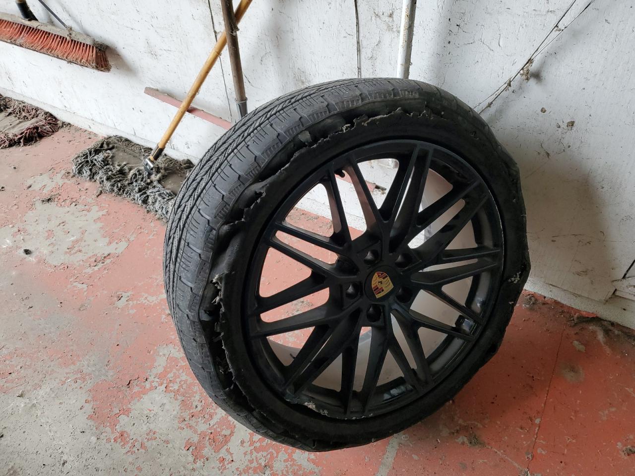 2024 Porsche Cayenne S VIN: WP1AL2AY1RDA32200 Lot: 67456165