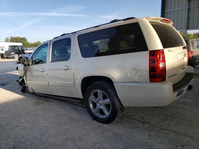 Parquets CHEVROLET SUBURBAN 2013 Biały