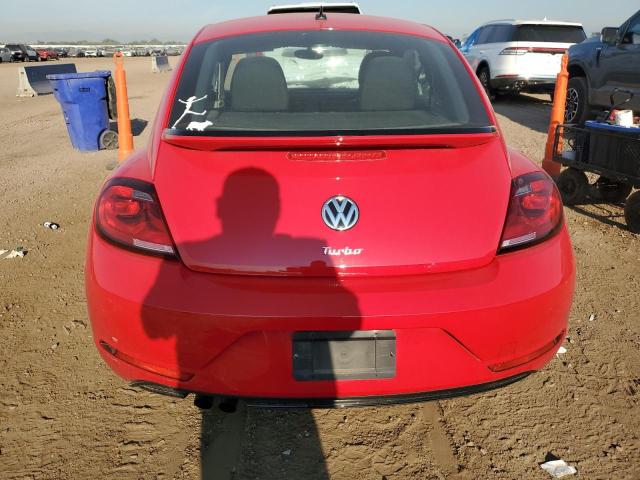  VOLKSWAGEN BEETLE 2019 Красный