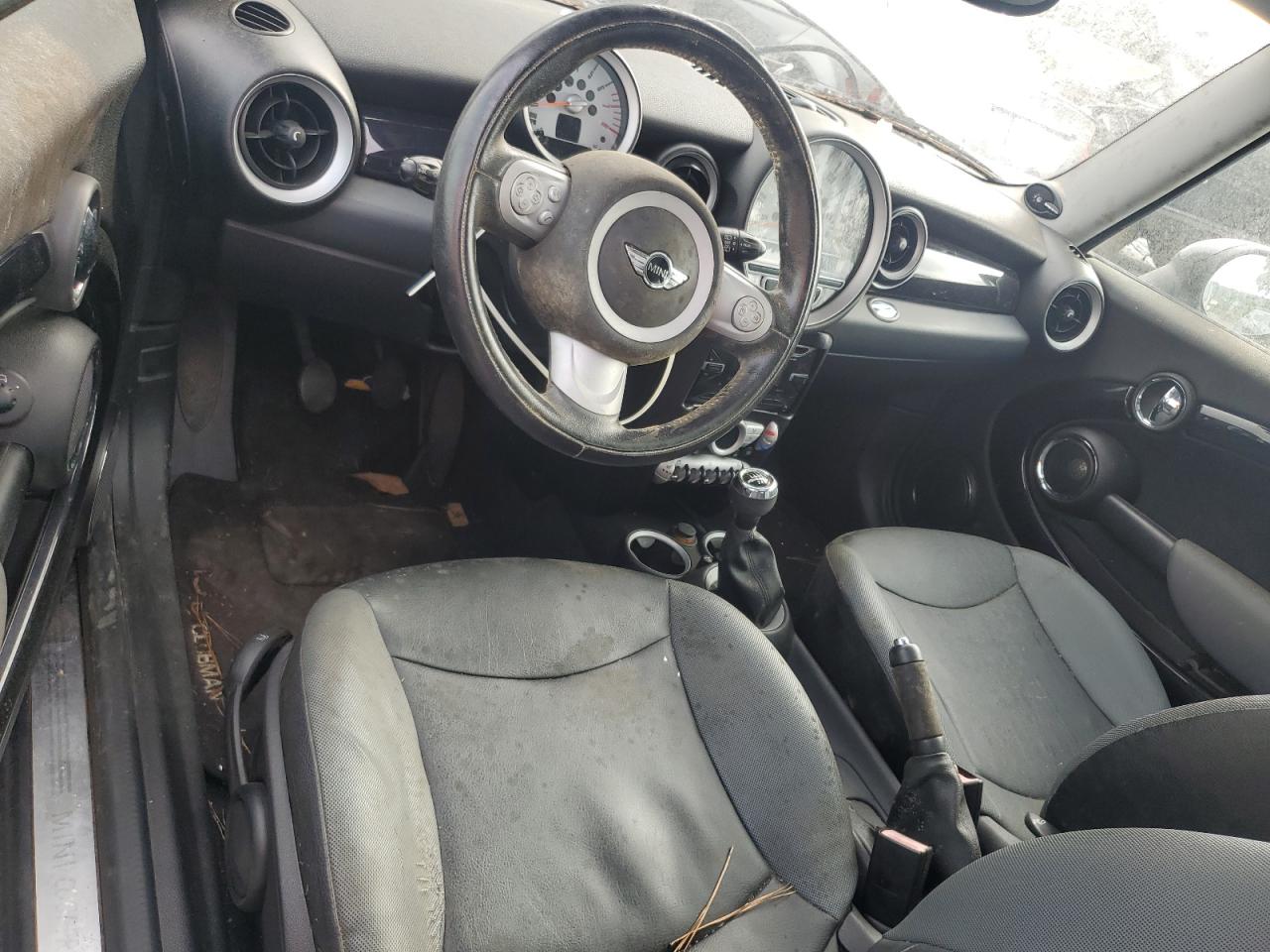 2010 Mini Cooper Clubman VIN: WMWML3C51ATX51669 Lot: 68657305