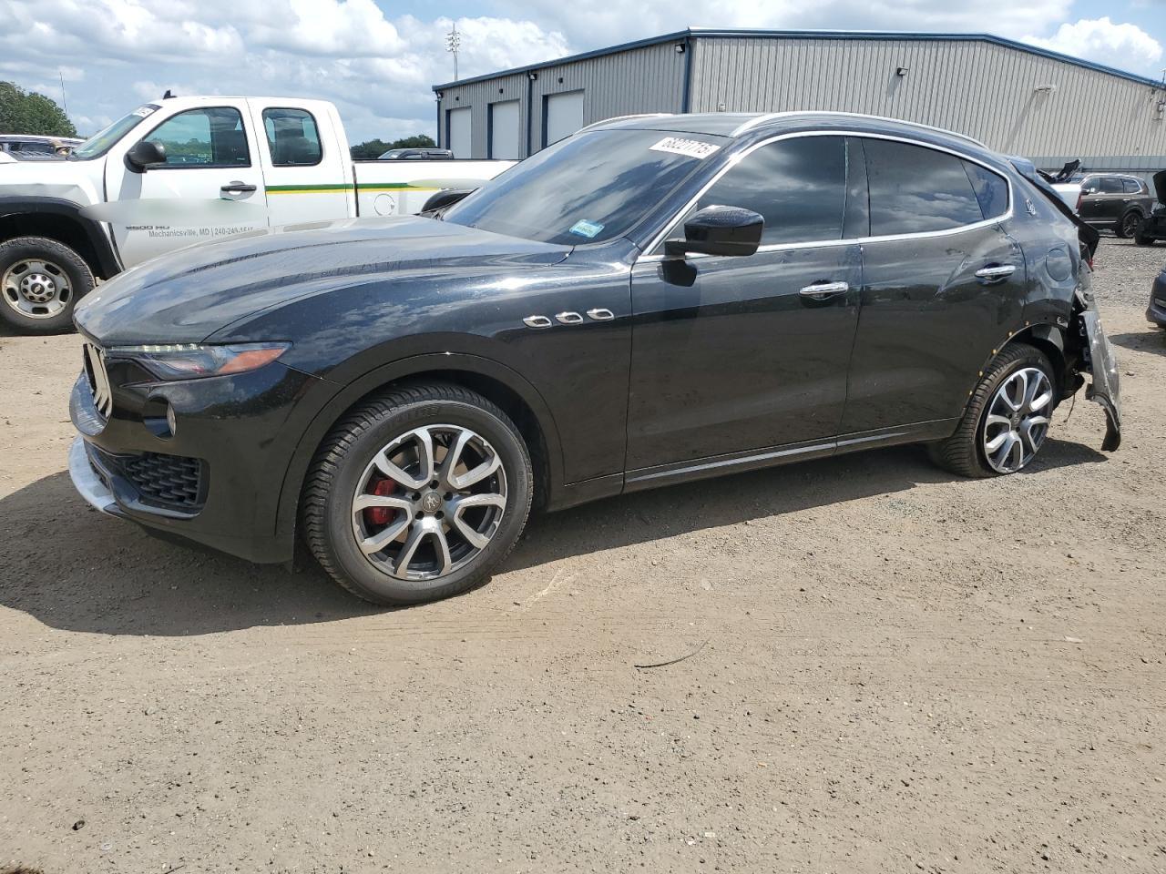 2017 Maserati Levante Luxury black null gas ZN661XUL4HX228296 photo #1