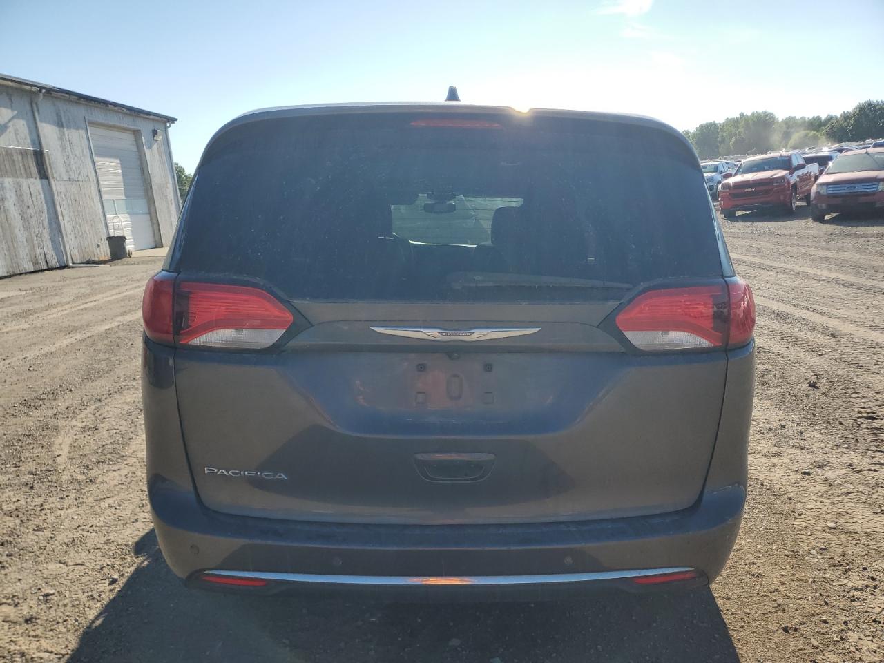 2019 Chrysler Pacifica Touring L VIN: 2C4RC1BG1KR665979 Lot: 69082205