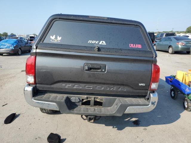  TOYOTA TACOMA 2017 Серый