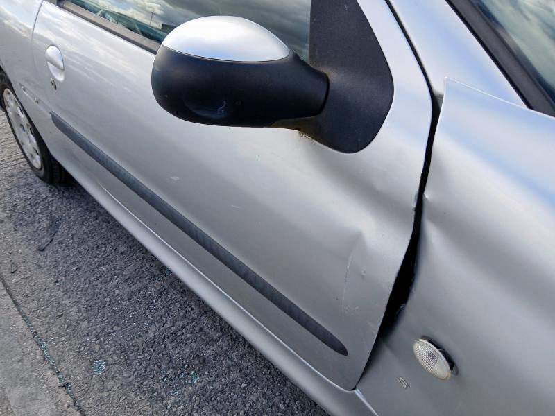 2004 PEUGEOT 206 S