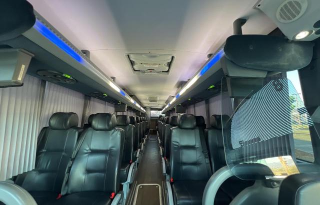 2015 FRHT CHASSIS XB - TRANSIT VEHICLES COACH BUS
