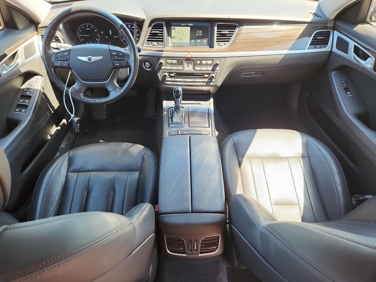2016 Hyundai Genesis 3.8L VIN: KMHGN4JE1GU107669 Lot: 70215255