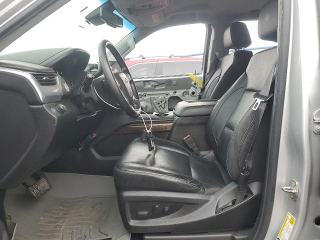  CHEVROLET TAHOE 2018 Серебристый