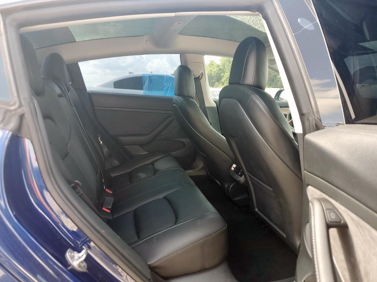 2022 Tesla Model 3 VIN: 5YJ3E1EA1NF331412 Lot: 70197375