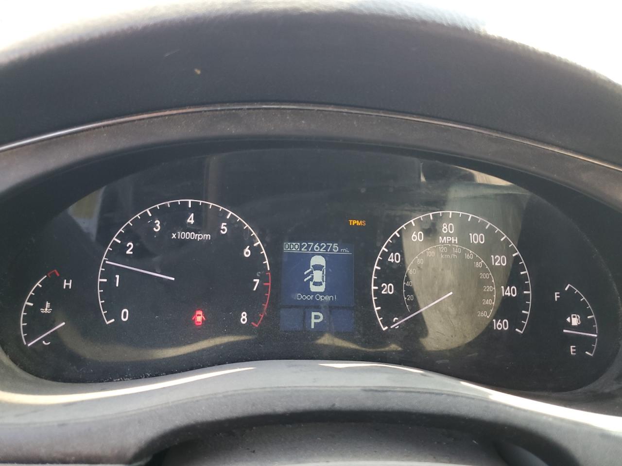 2009 Hyundai Genesis 3.8L VIN: KMHGC46E29U057933 Lot: 69610965