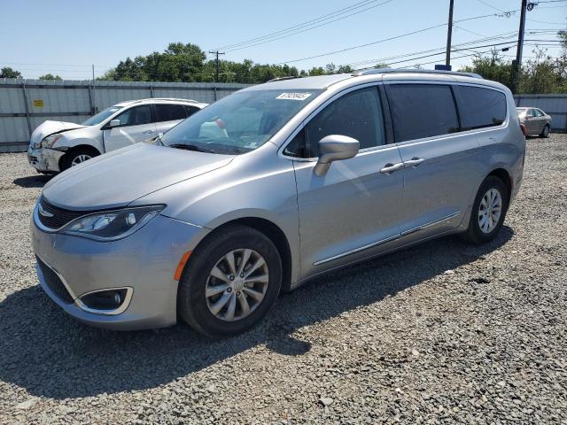  CHRYSLER PACIFICA 2019 Srebrny