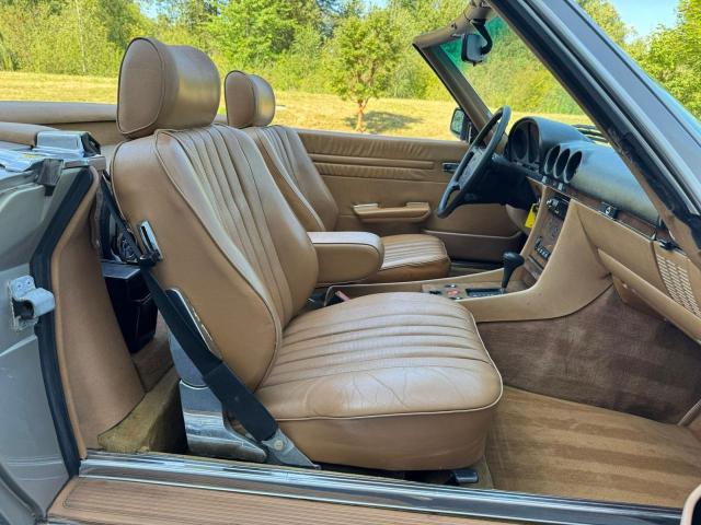 1986 MERCEDES-BENZ 560 SL