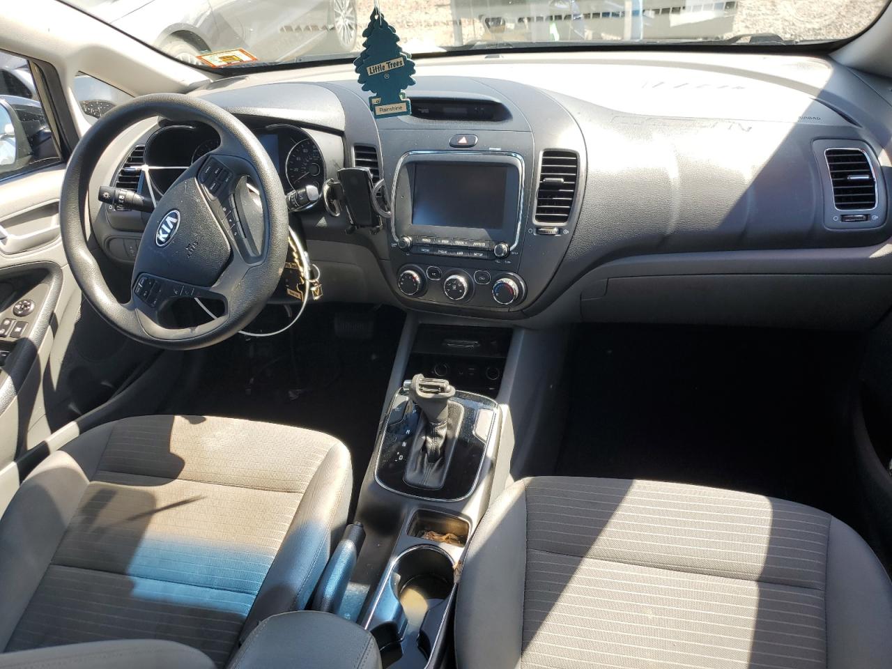 2018 Kia Forte Lx VIN: 3KPFL4A77JE190828 Lot: 68577015