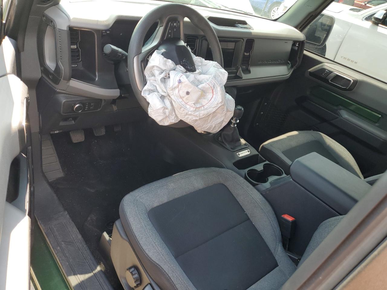 2022 Ford Bronco Base VIN: 1FMDE5AH9NLB15492 Lot: 68735385