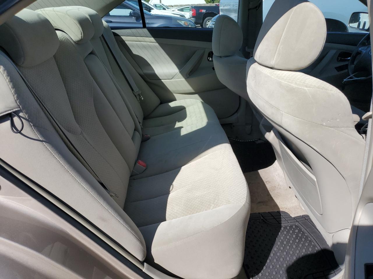 2007 Toyota Camry Le VIN: 4T1BK46KX7U015008 Lot: 70293545