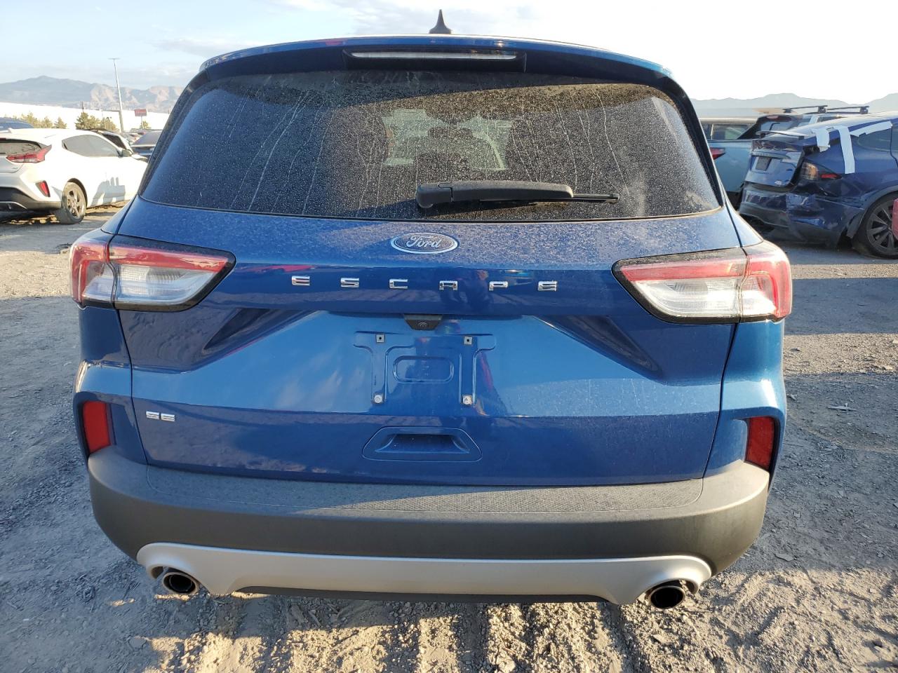 2022 Ford Escape Se VIN: 1FMCU0G64NUB05695 Lot: 70598175