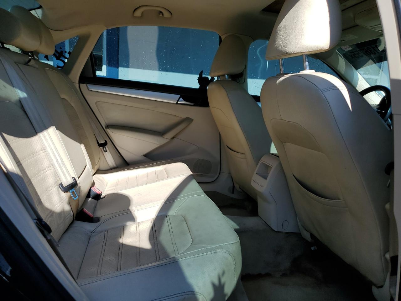 2012 Volkswagen Passat Se VIN: 1VWBM7A37CC042762 Lot: 70136755