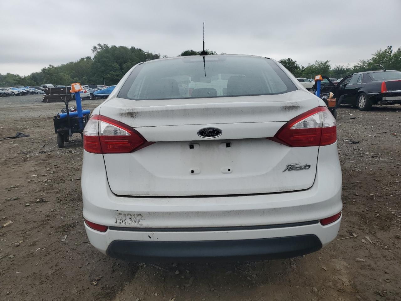 2016 Ford Fiesta S VIN: 3FADP4AJ1GM176130 Lot: 68774165