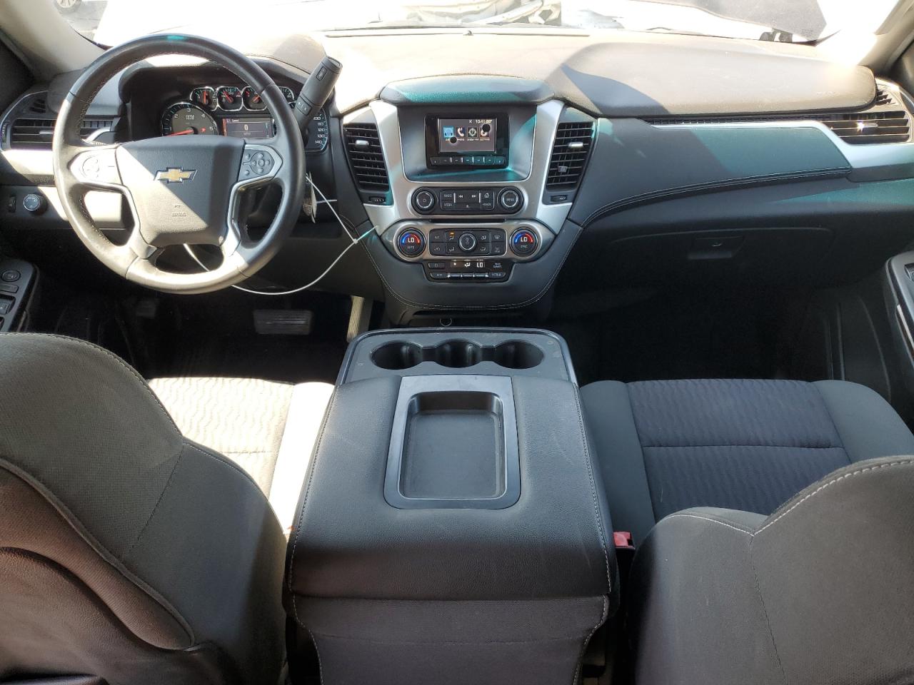 2015 Chevrolet Tahoe C1500 Ls VIN: 1GNSCAECXFR641595 Lot: 68126805