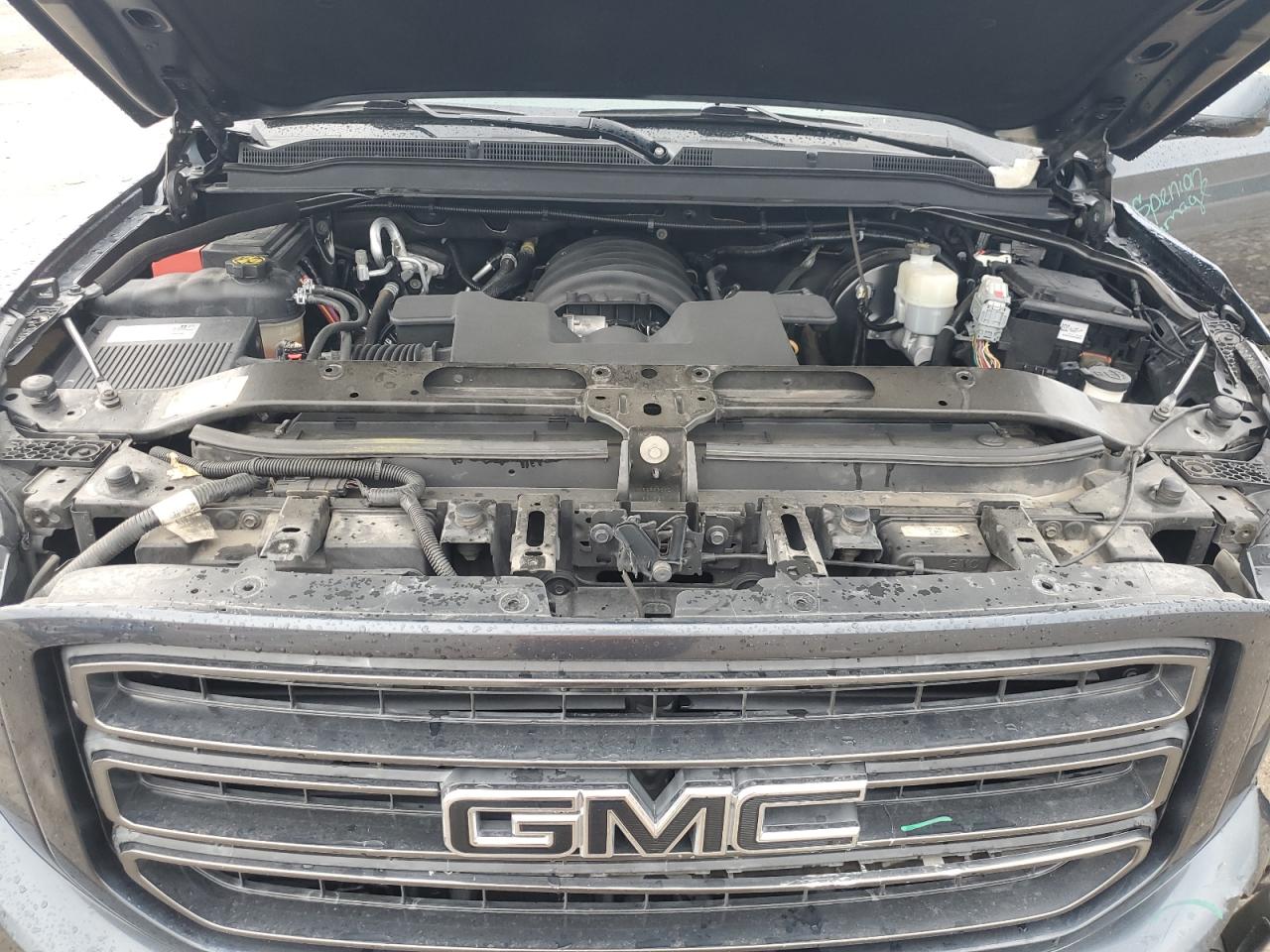 2019 GMC Yukon Xl C1500 Slt VIN: 1GKS1GKJXKR169210 Lot: 67720155