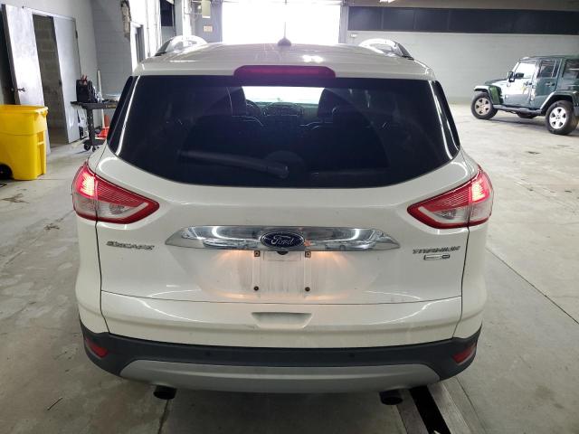  FORD ESCAPE 2016 Белы