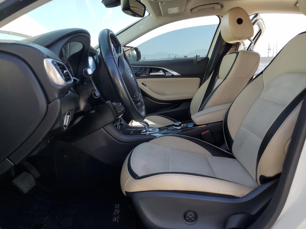 2018 Infiniti Qx30 Pure VIN: SJKCH5CP3JA003561 Lot: 69224005