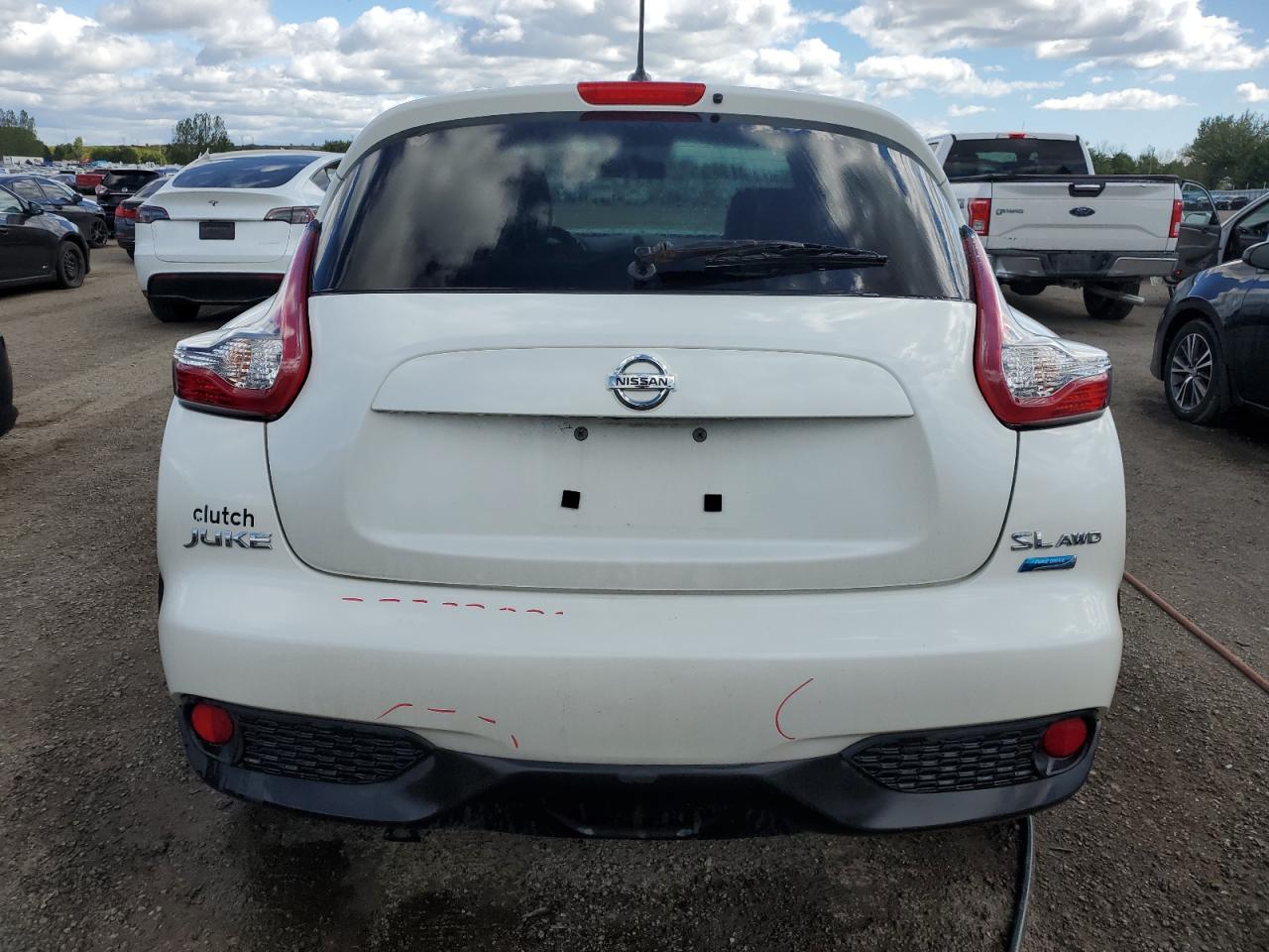 2015 Nissan Juke S VIN: JN8AF5MV4FT552456 Lot: 70350595