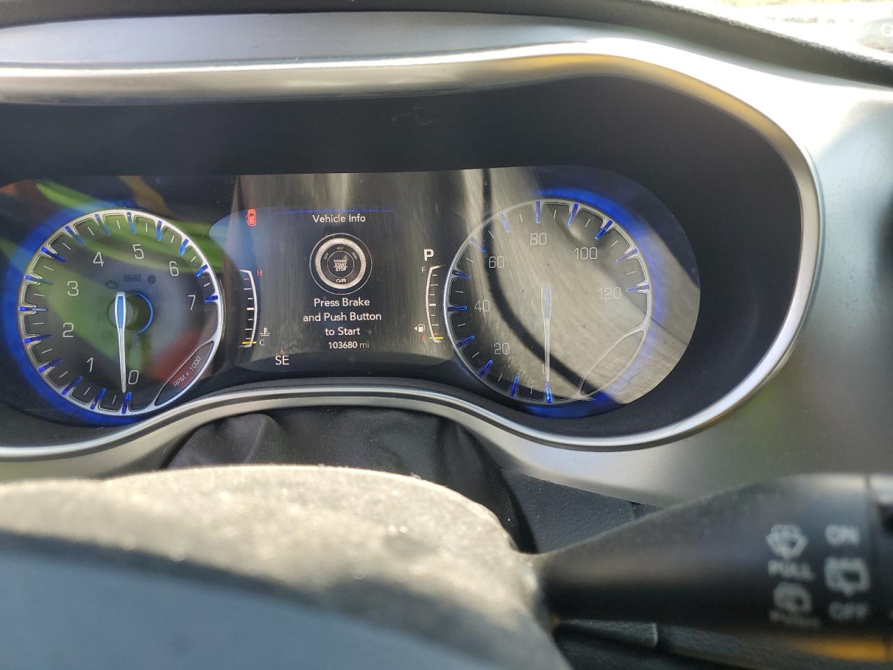 2019 Chrysler Pacifica Touring L VIN: 2C4RC1BG9KR569808 Lot: 70360685