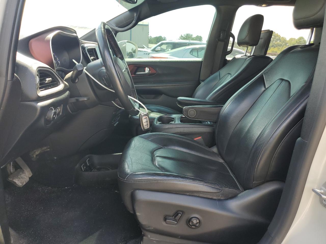 2020 Chrysler Pacifica Touring L Plus VIN: 2C4RC1EG3LR110027 Lot: 67960665