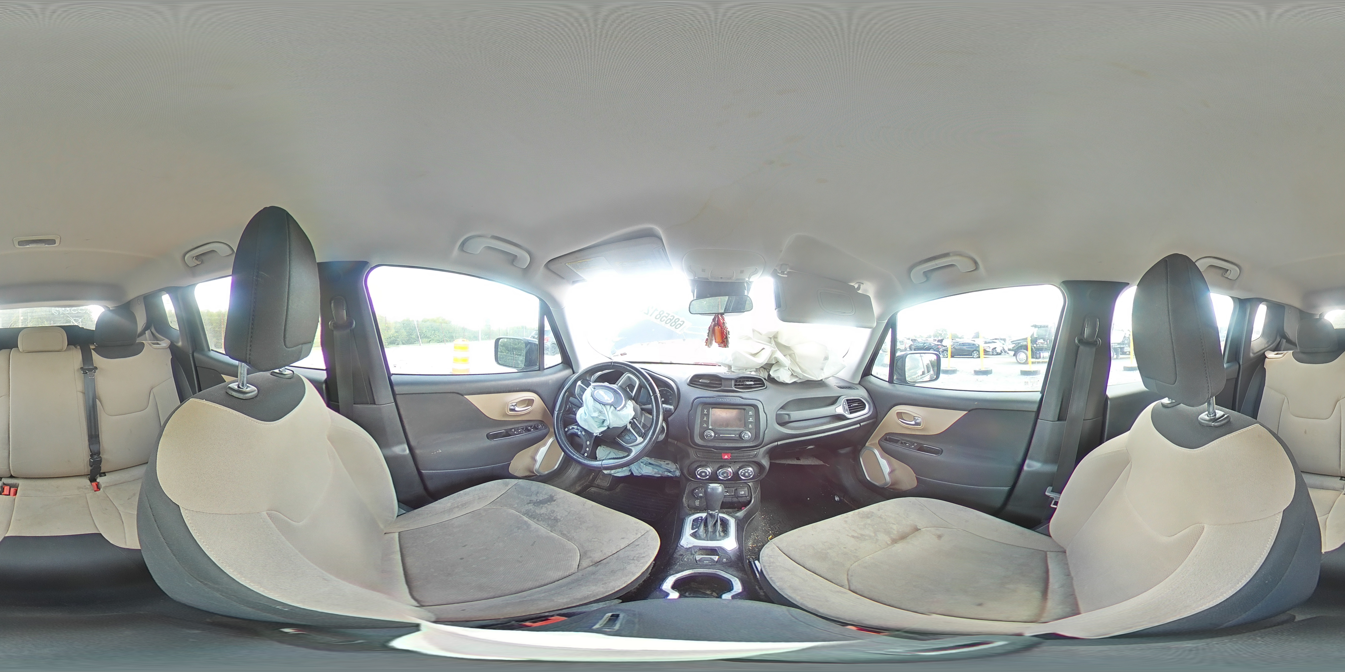 2015 Jeep Renegade Latitude VIN: ZACCJBBT9FPB33842 Lot: 68658125