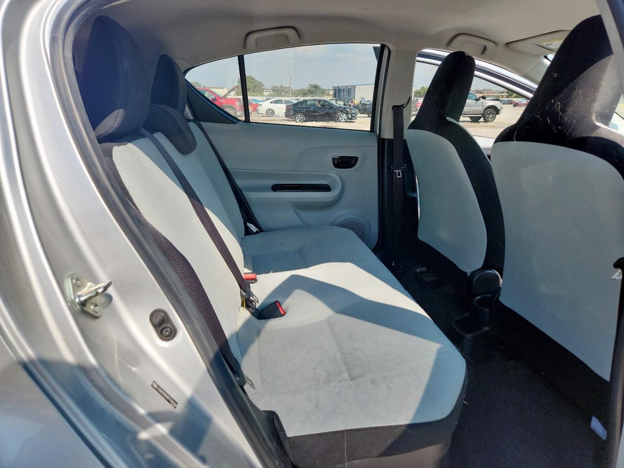 2013 Toyota Prius C VIN: JTDKDTB34D1529196 Lot: 70030035