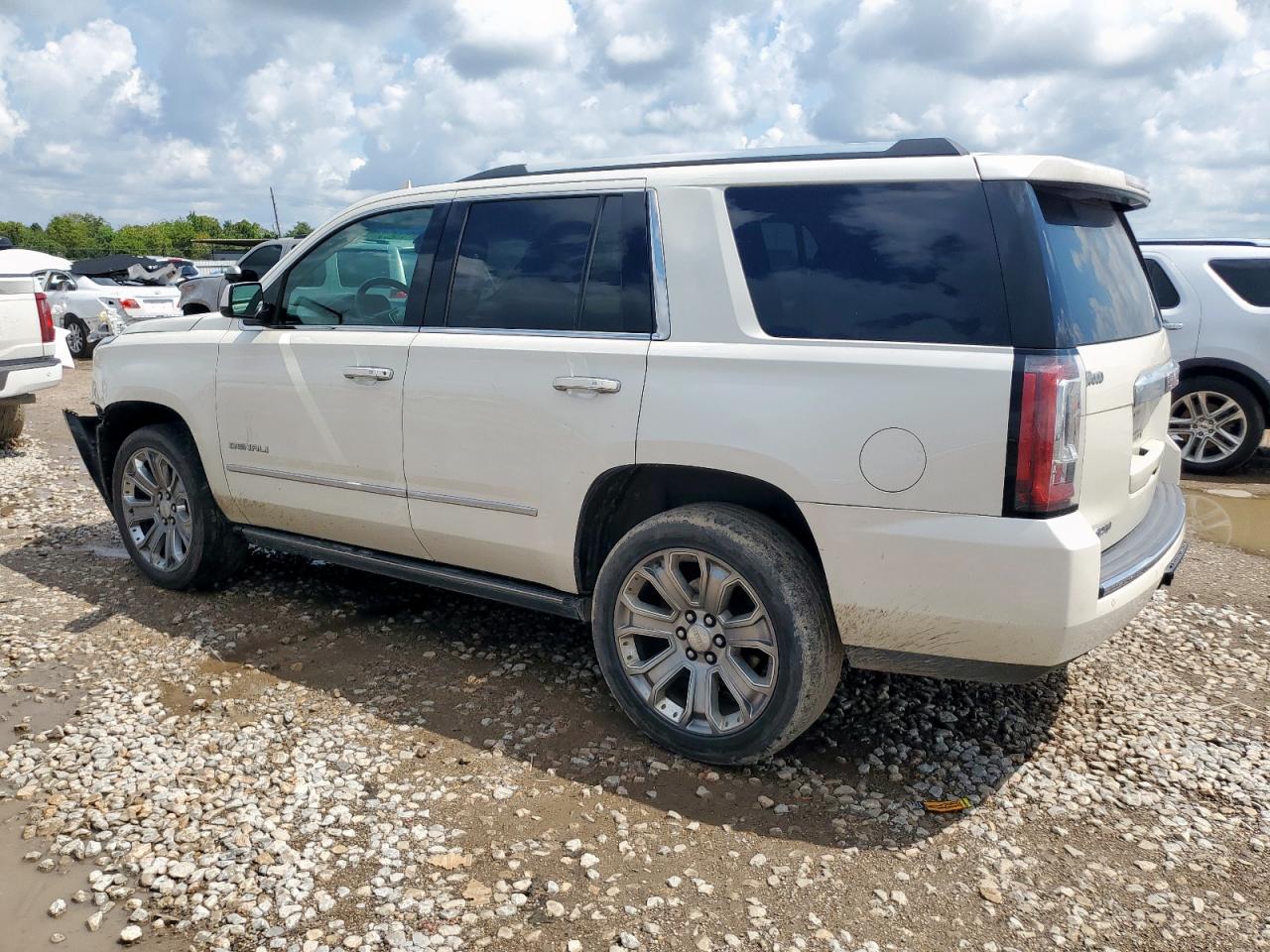 2015 GMC Yukon Denali white null gas 1GKS2CKJ5FR592322 photo #3