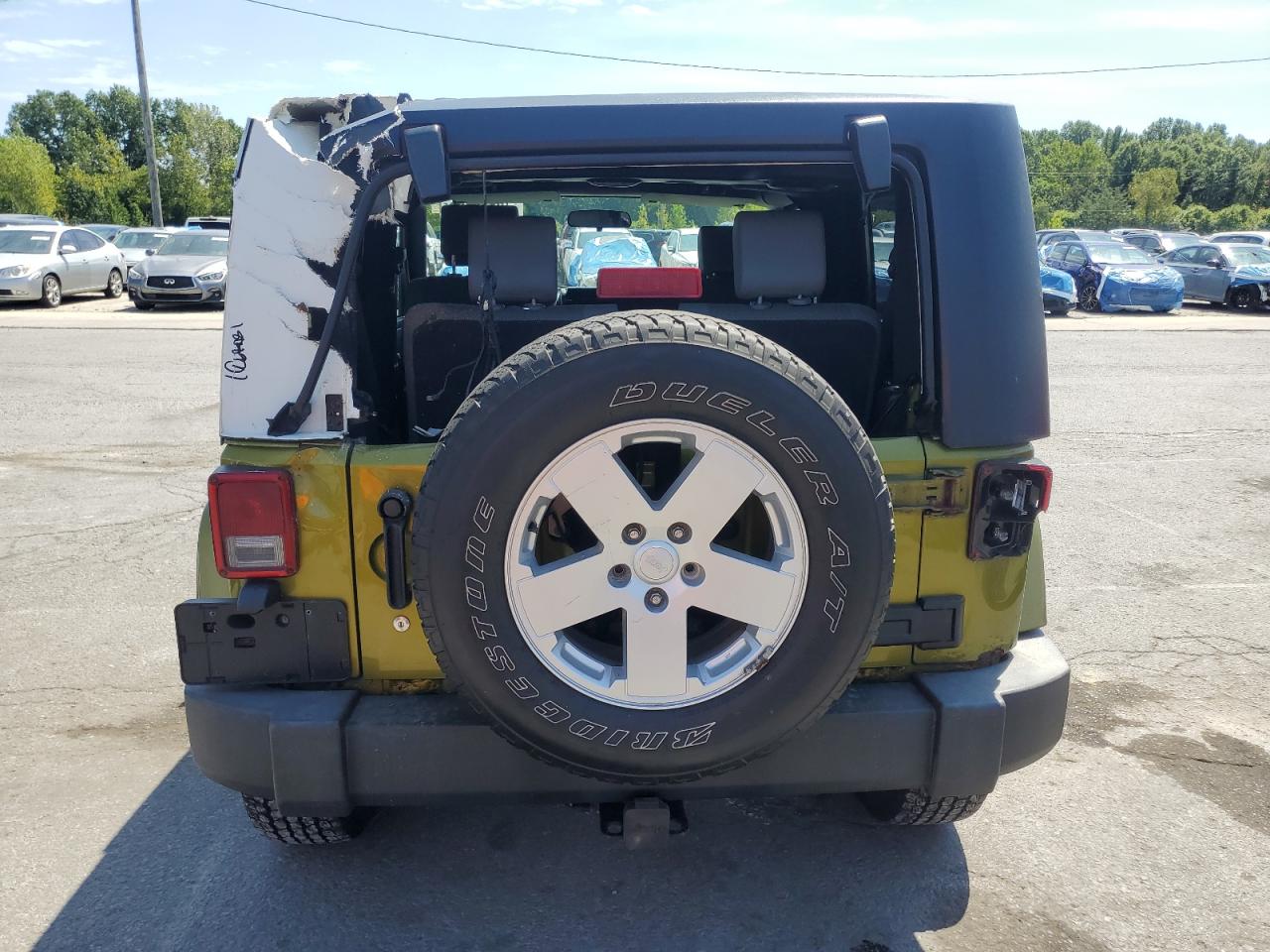 2007 Jeep Wrangler Sahara VIN: 1J4FA54157L126736 Lot: 70830305