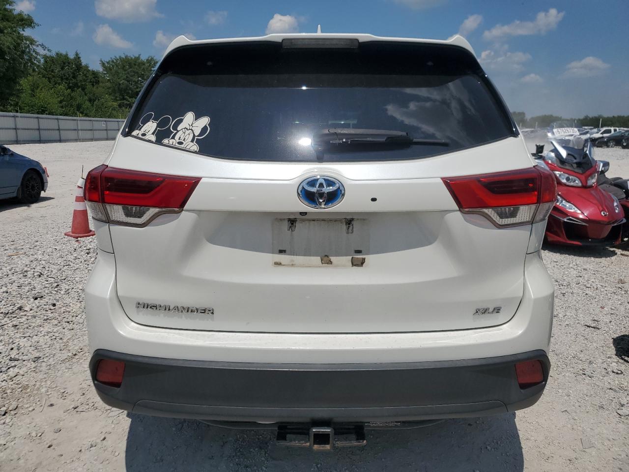 2018 Toyota Highlander Hybrid VIN: 5TDJGRFH1JS046727 Lot: 64011775