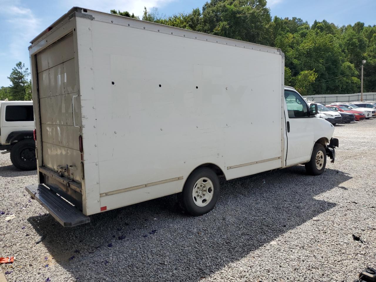 2012 GMC Savana Cutaway G3500 white van gas 1GDY72CA4C1907844 photo #4