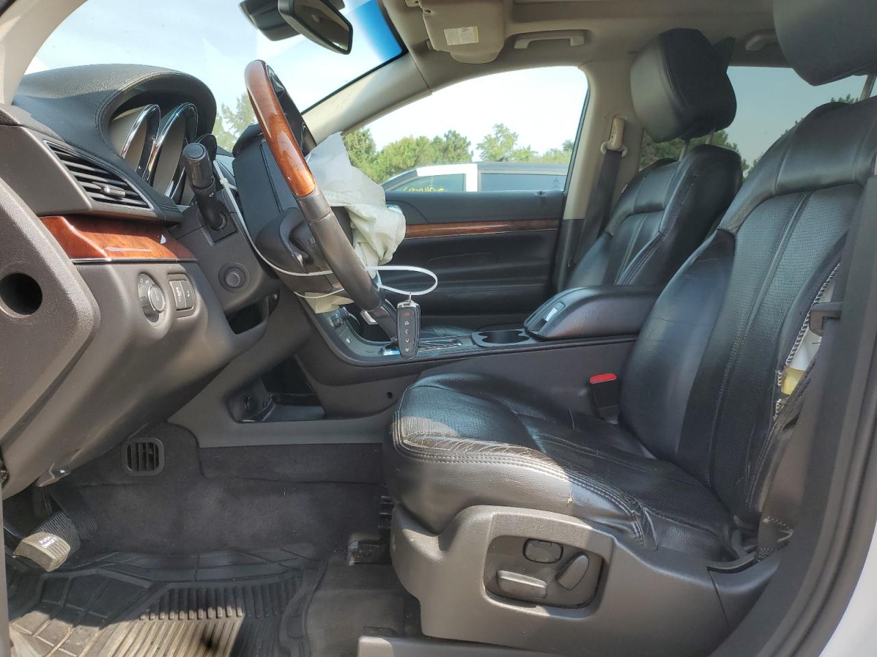 2011 Lincoln Mkt VIN: 2LMHJ5AT5BBJ52105 Lot: 69283025
