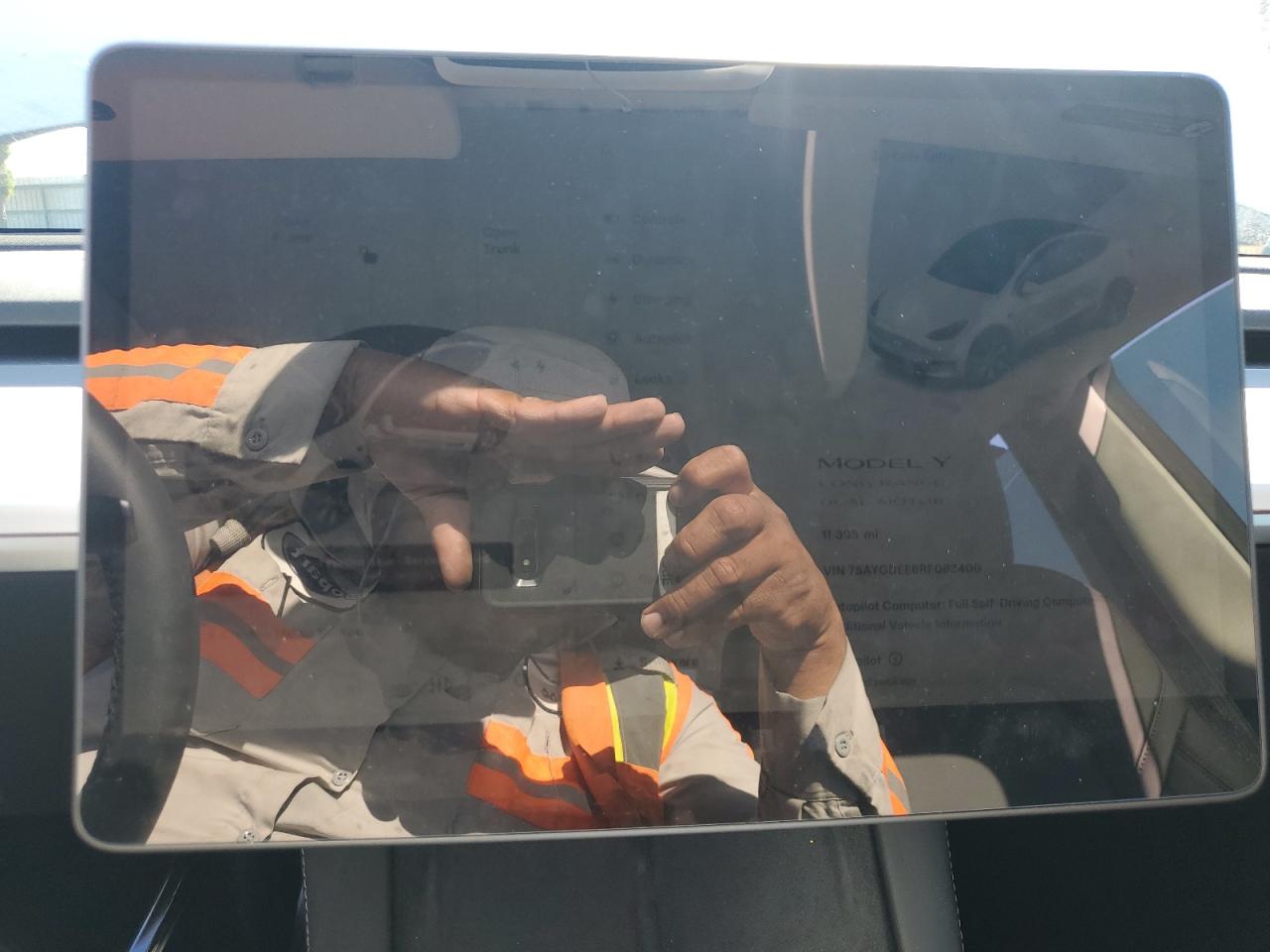 2024 Tesla Model Y VIN: 7SAYGDEE6RF083400 Lot: 69662845