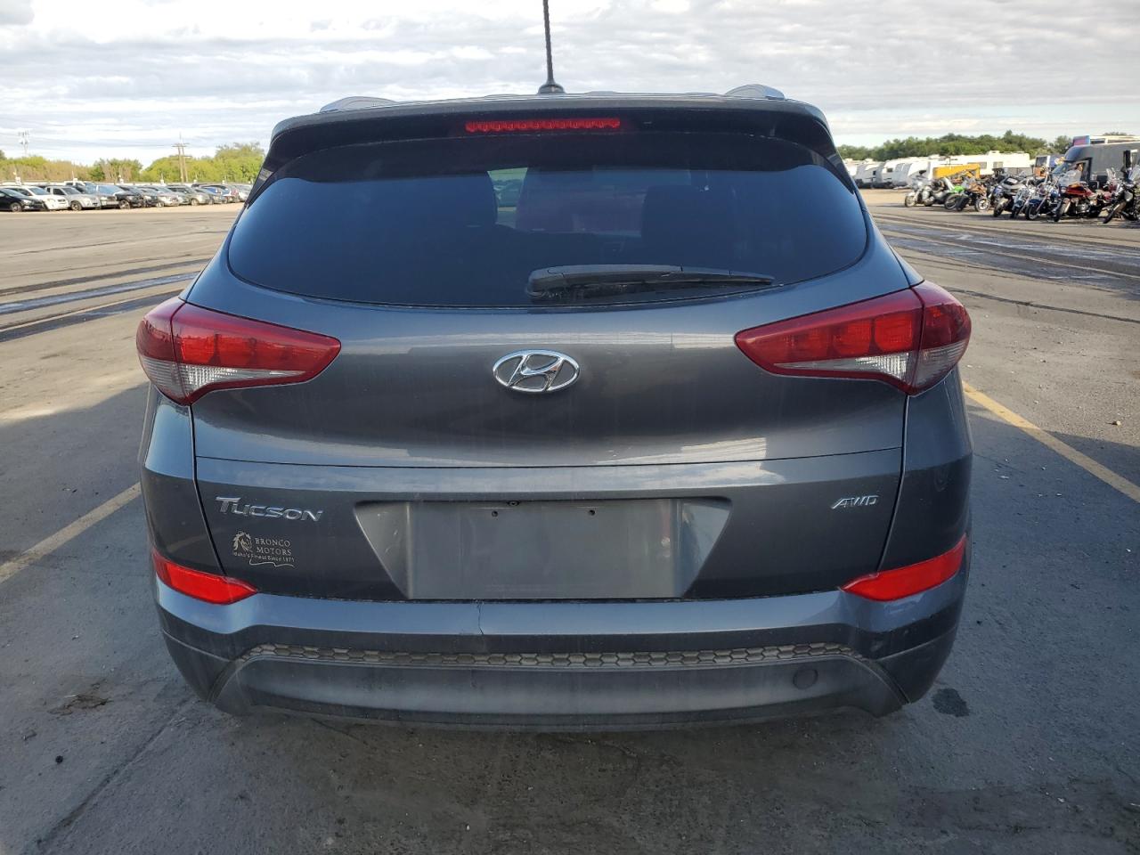 KM8J3CA45GU037381 2016 Hyundai Tucson Limited