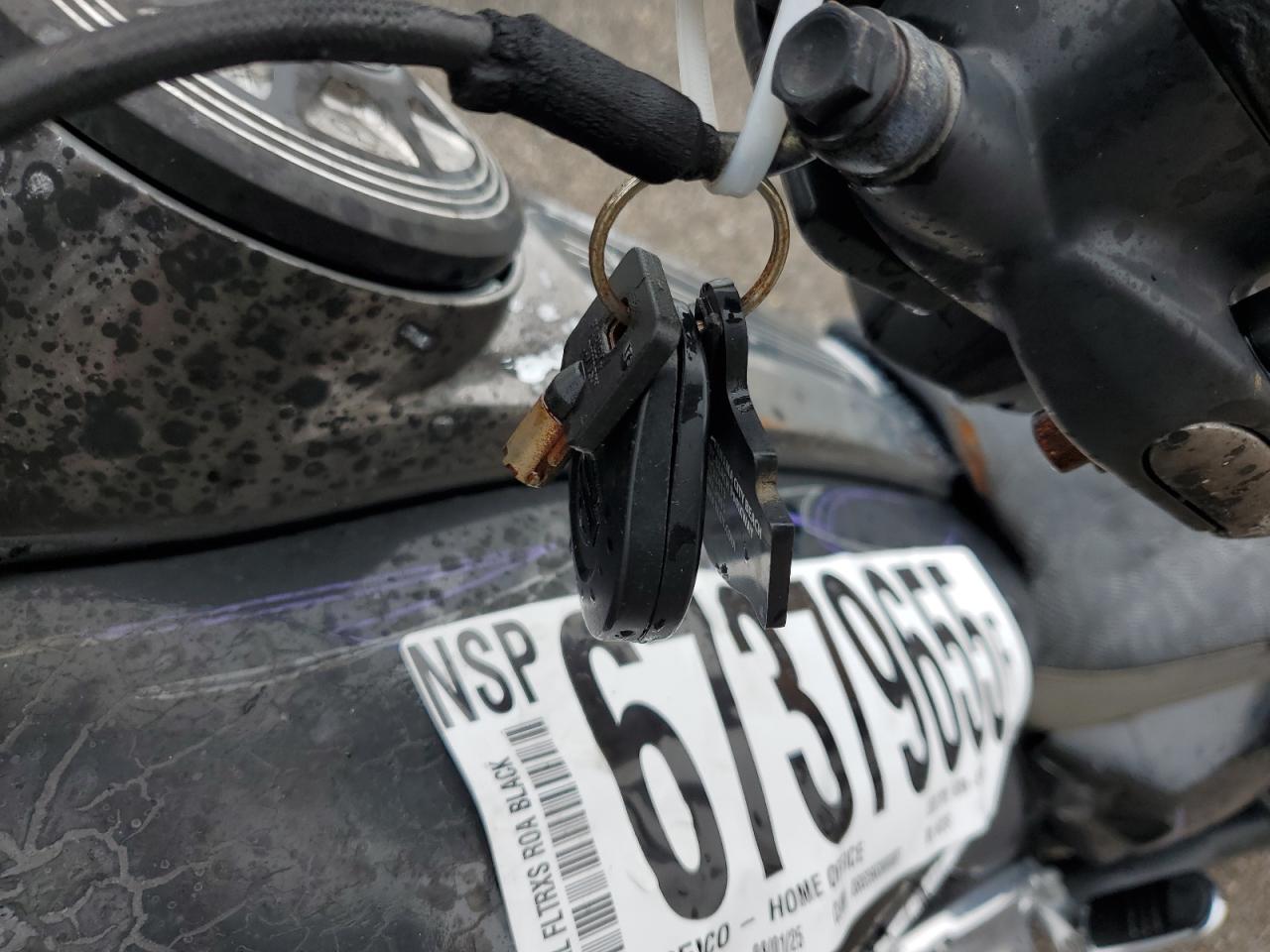 2017 Harley-Davidson Fltrxs Road Glide Special VIN: 1HD1KTC11HB642181 Lot: 67379655