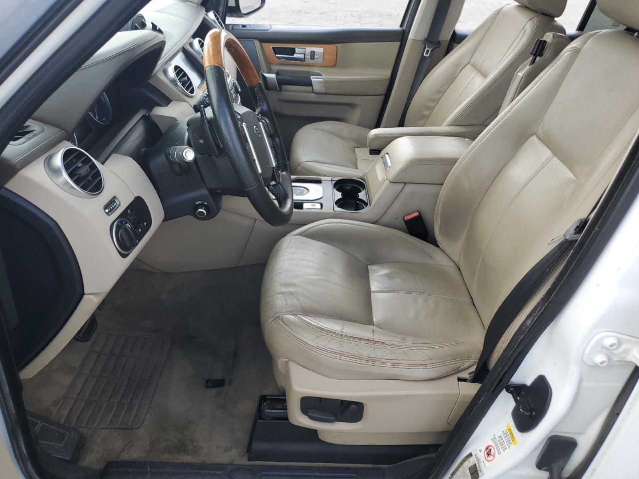 2015 Land Rover Lr4 Hse Luxury VIN: SALAK2V60FA746628 Lot: 69135055