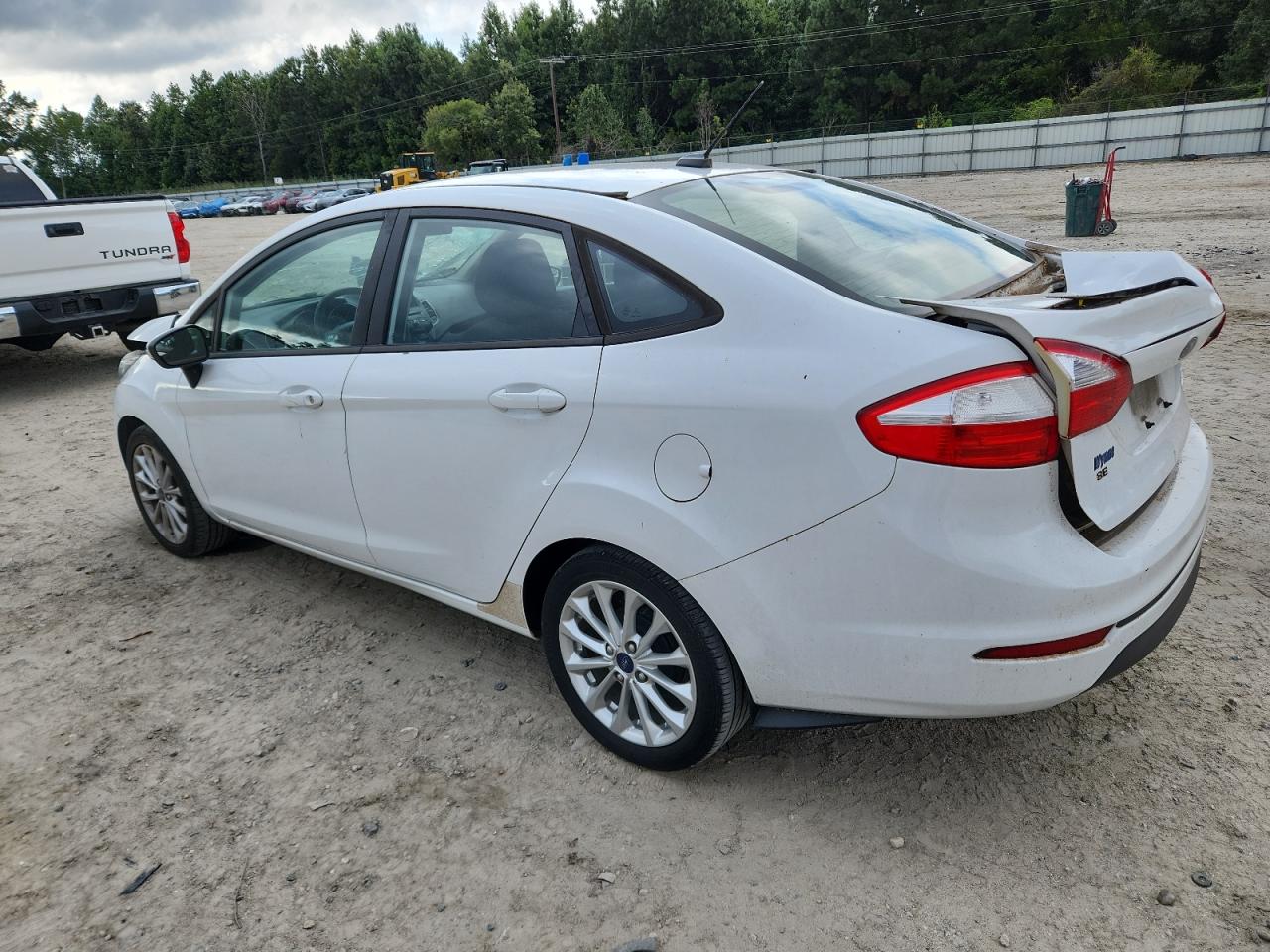 2014 Ford Fiesta Se white null gas 3FADP4BJ2EM159638 photo #3