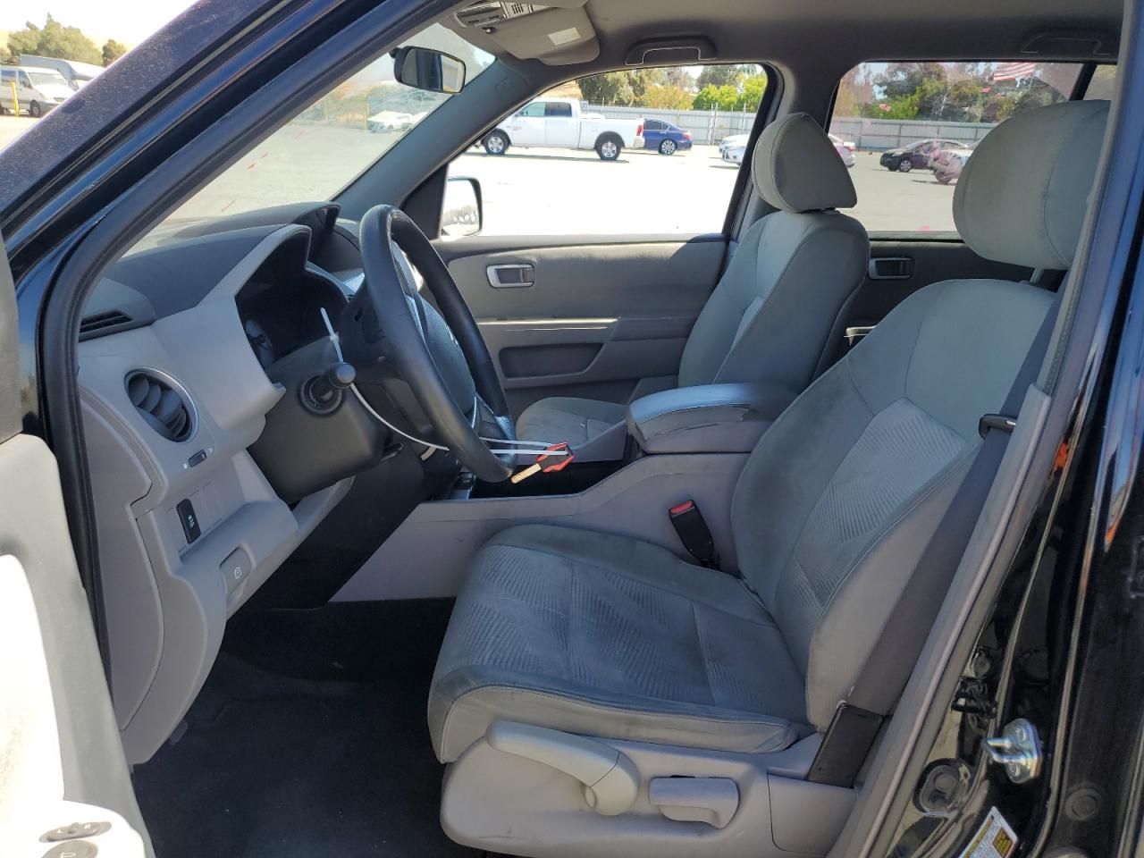 2015 Honda Pilot Lx VIN: 5FNYF4H23FB004357 Lot: 66640265