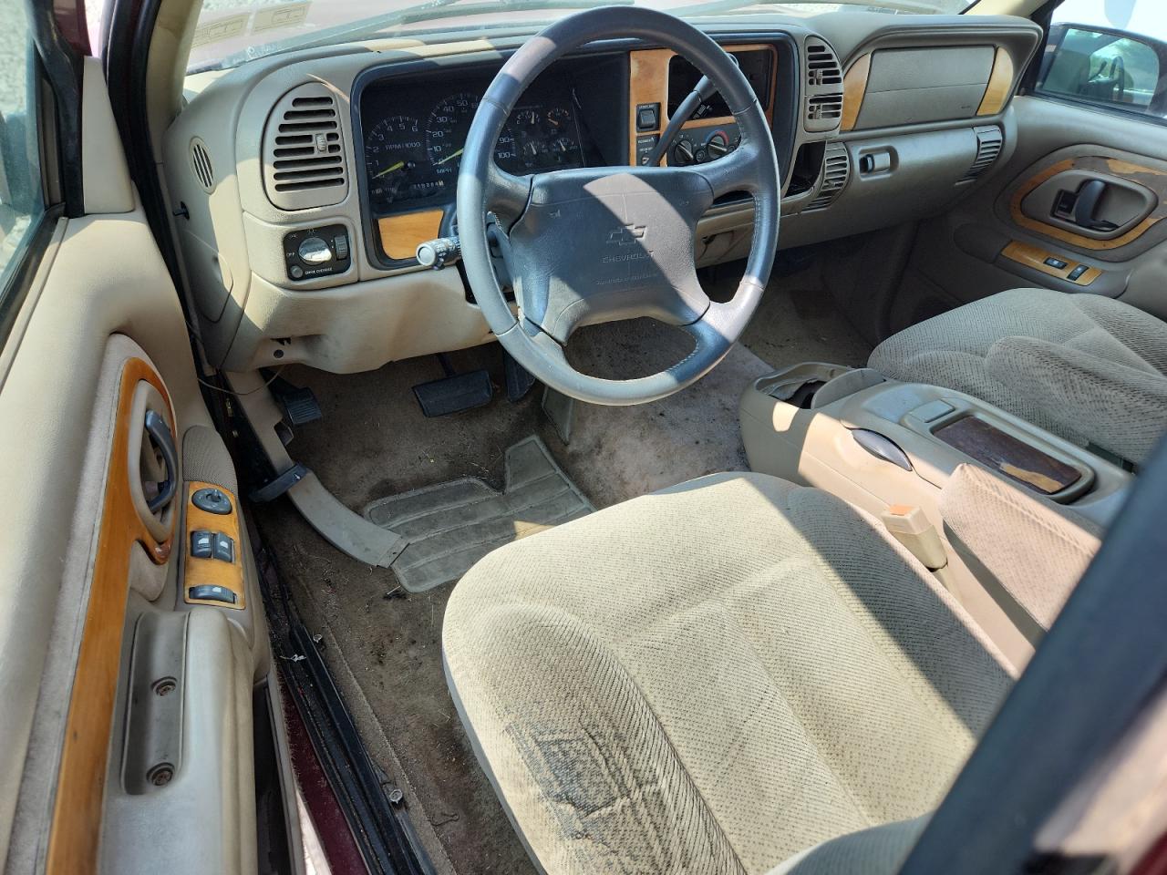 1997 Chevrolet Gmt-400 K1500 VIN: 2GCEK19R7V1177289 Lot: 67741885