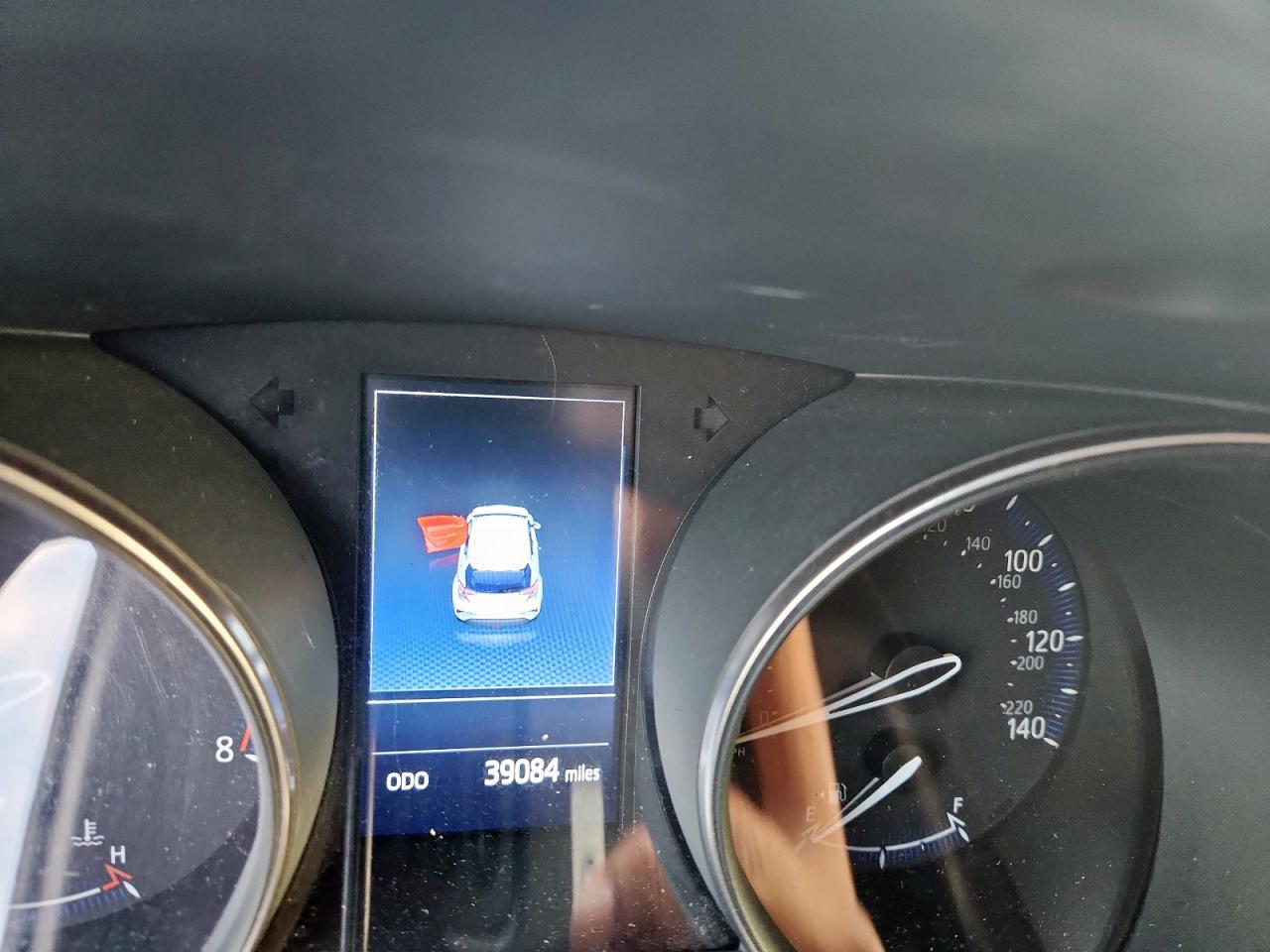 2021 Toyota C-Hr Xle VIN: JTNKHMBXXM1107068 Lot: 70737405