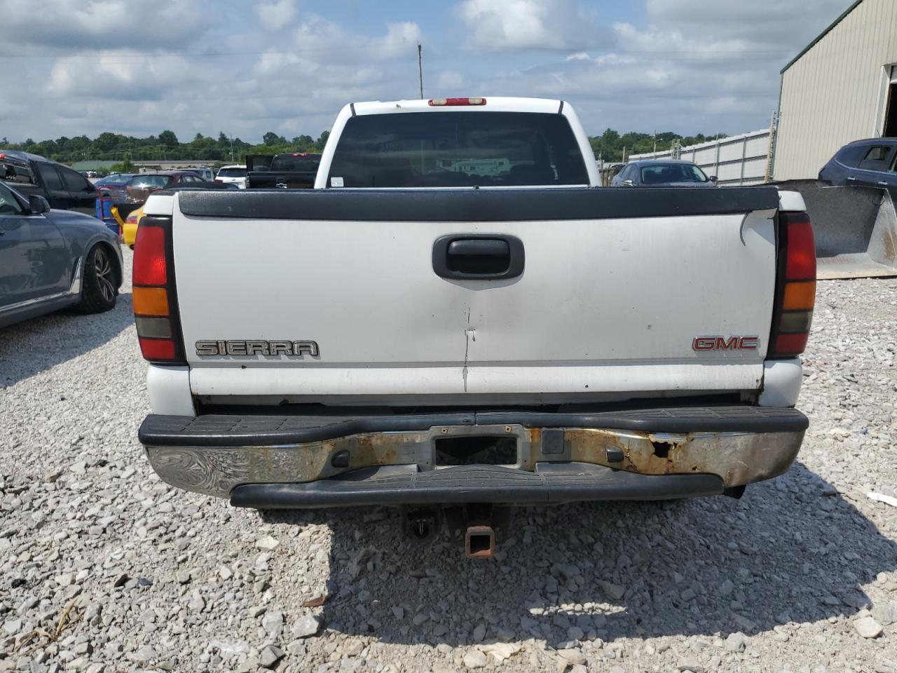 2005 GMC Sierra K2500 Heavy Duty VIN: 1GTHK23285F844104 Lot: 68645435