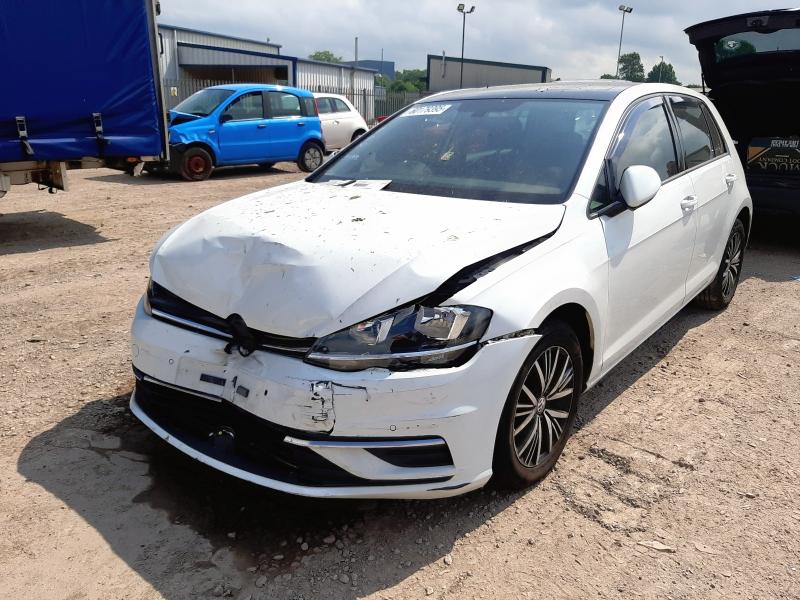 2018 VOLKSWAGEN GOLF SE TSI BMT S-A  for sale at Copart WESTBURY