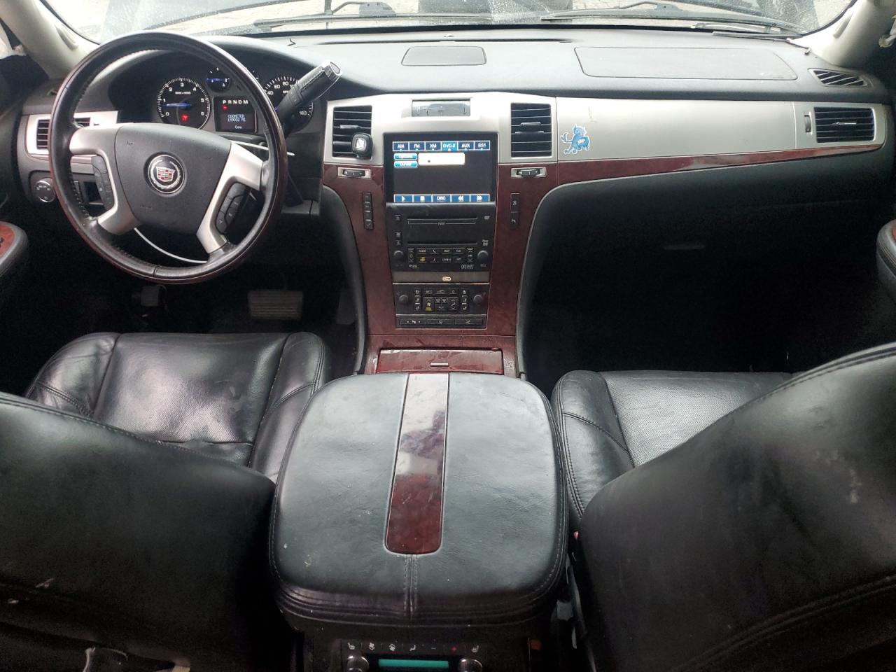 2008 Cadillac Escalade Luxury VIN: 1GYFK63848R216279 Lot: 70913435