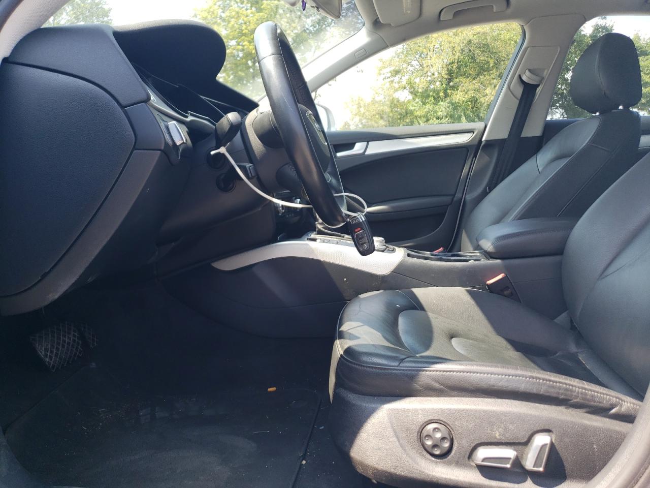2015 Audi A4 Premium VIN: WAUBFAFL8FN035800 Lot: 69432695