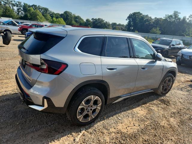  BMW X1 2024 Srebrny